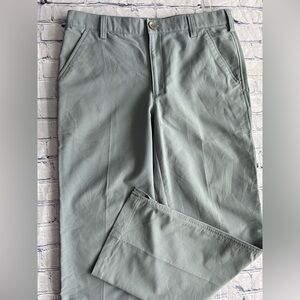 UNDER ARMOUR mens size 32x30 golf pants